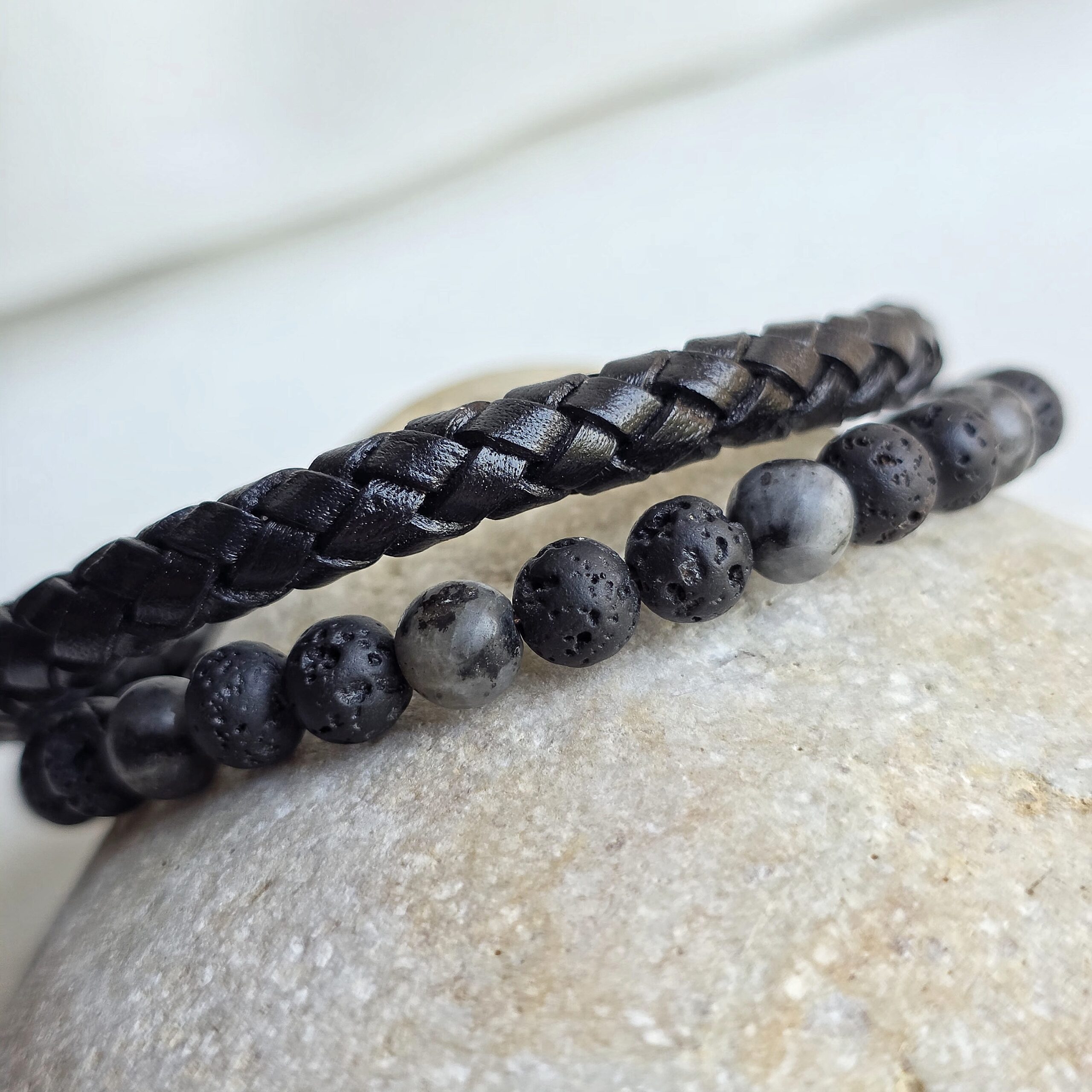 Bracelet "Obsidienne & Cuir Tressé" – L'Équilibre Élémentaire – Image 2