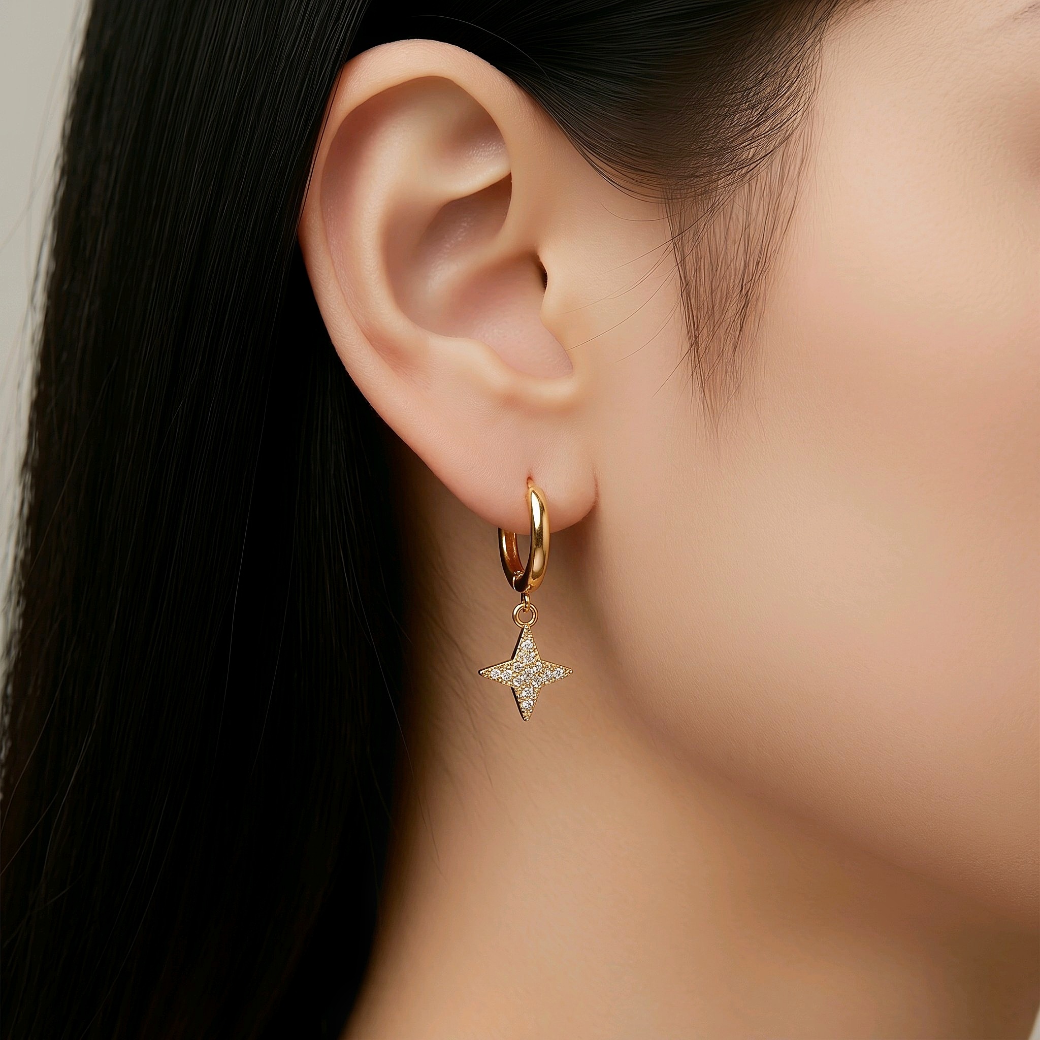 Boucles d'oreilles Créoles plaqué Or 14K" Étoiles-ELORA" – Image 4